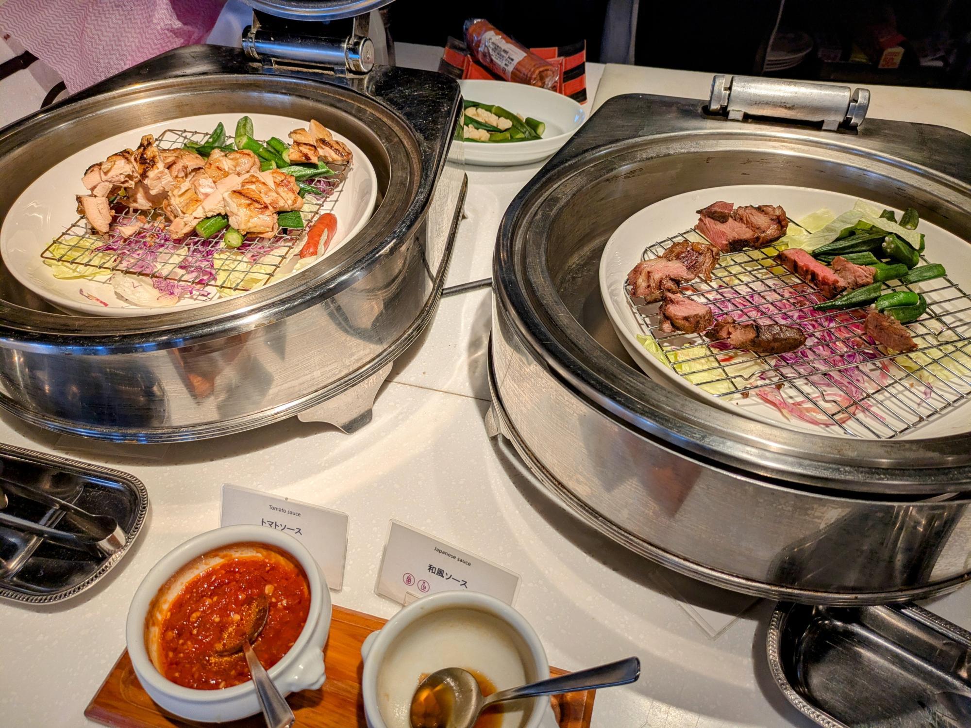 お肉も美味しそう