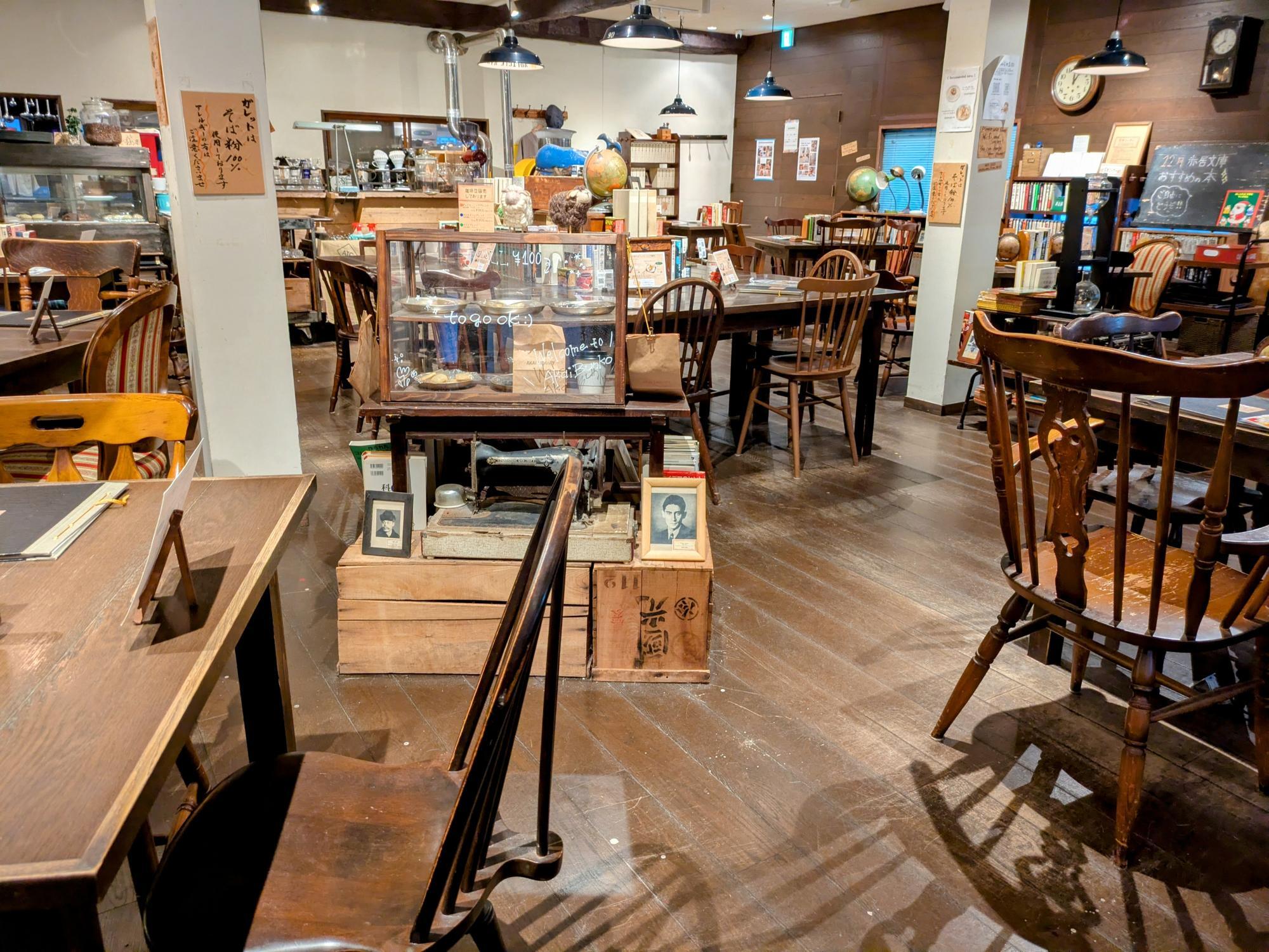 ワクワクさも感じる店内