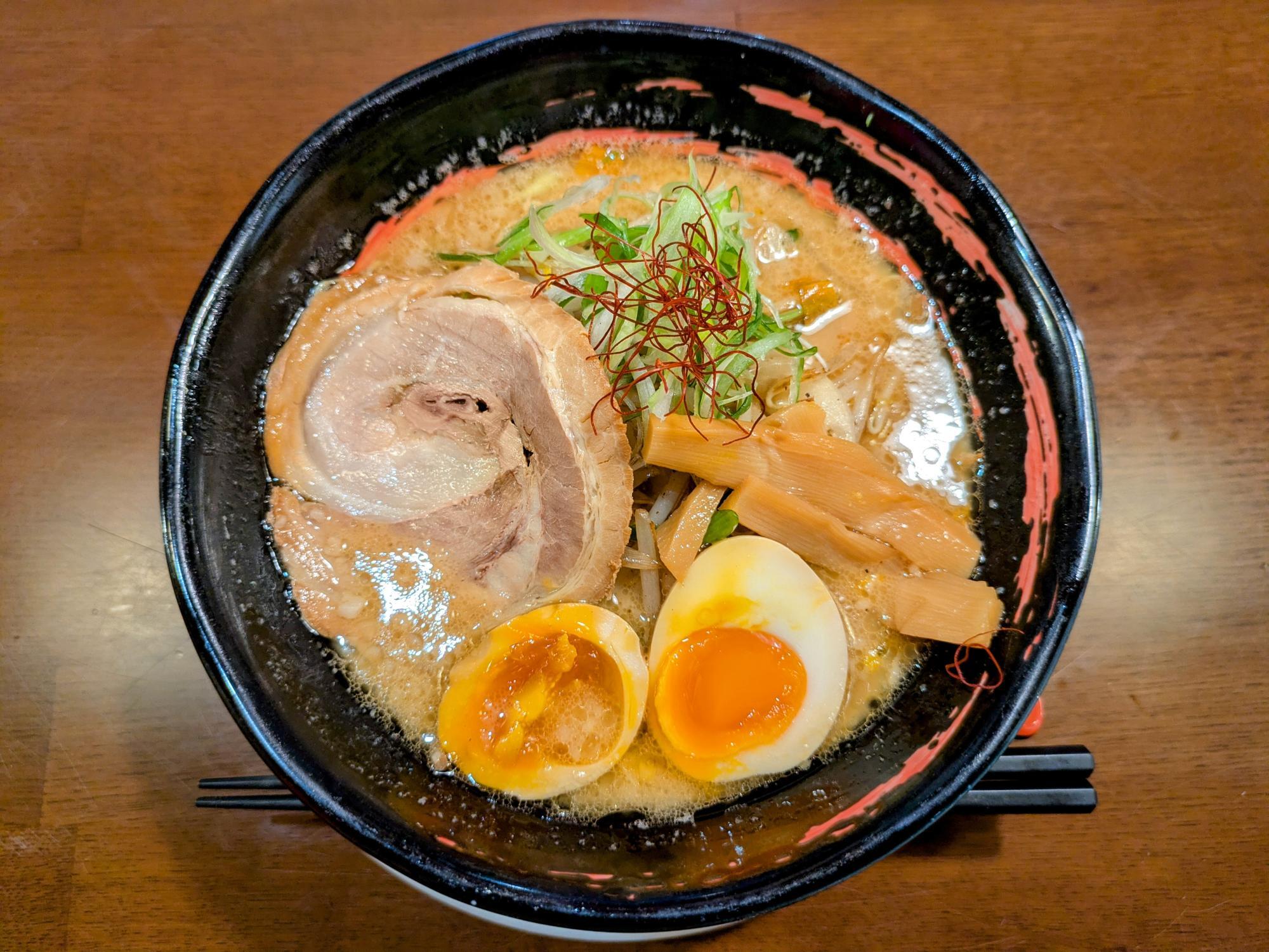 蔵出し味噌らぁめん(味玉付)