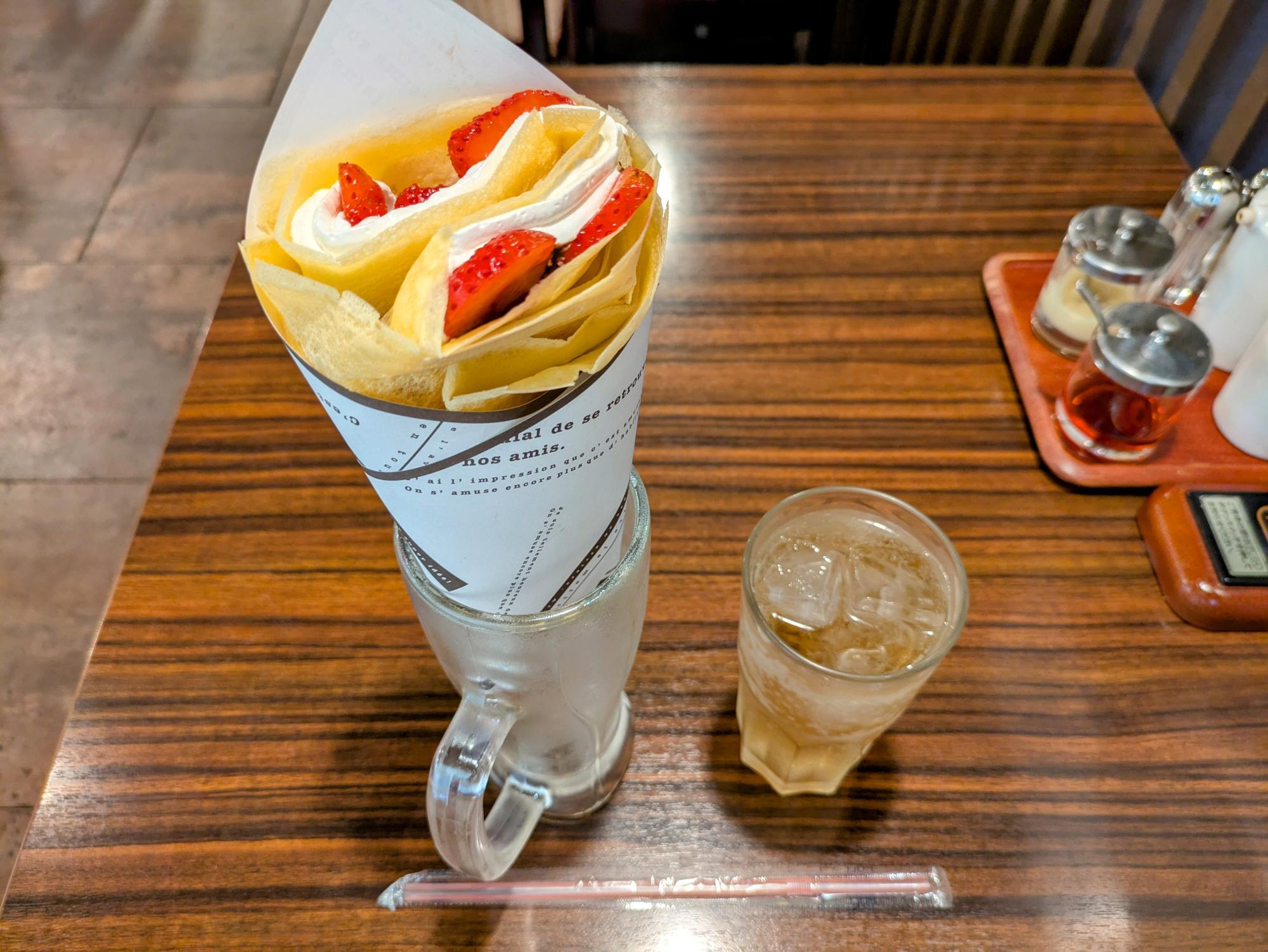 綺麗なクレープです♪