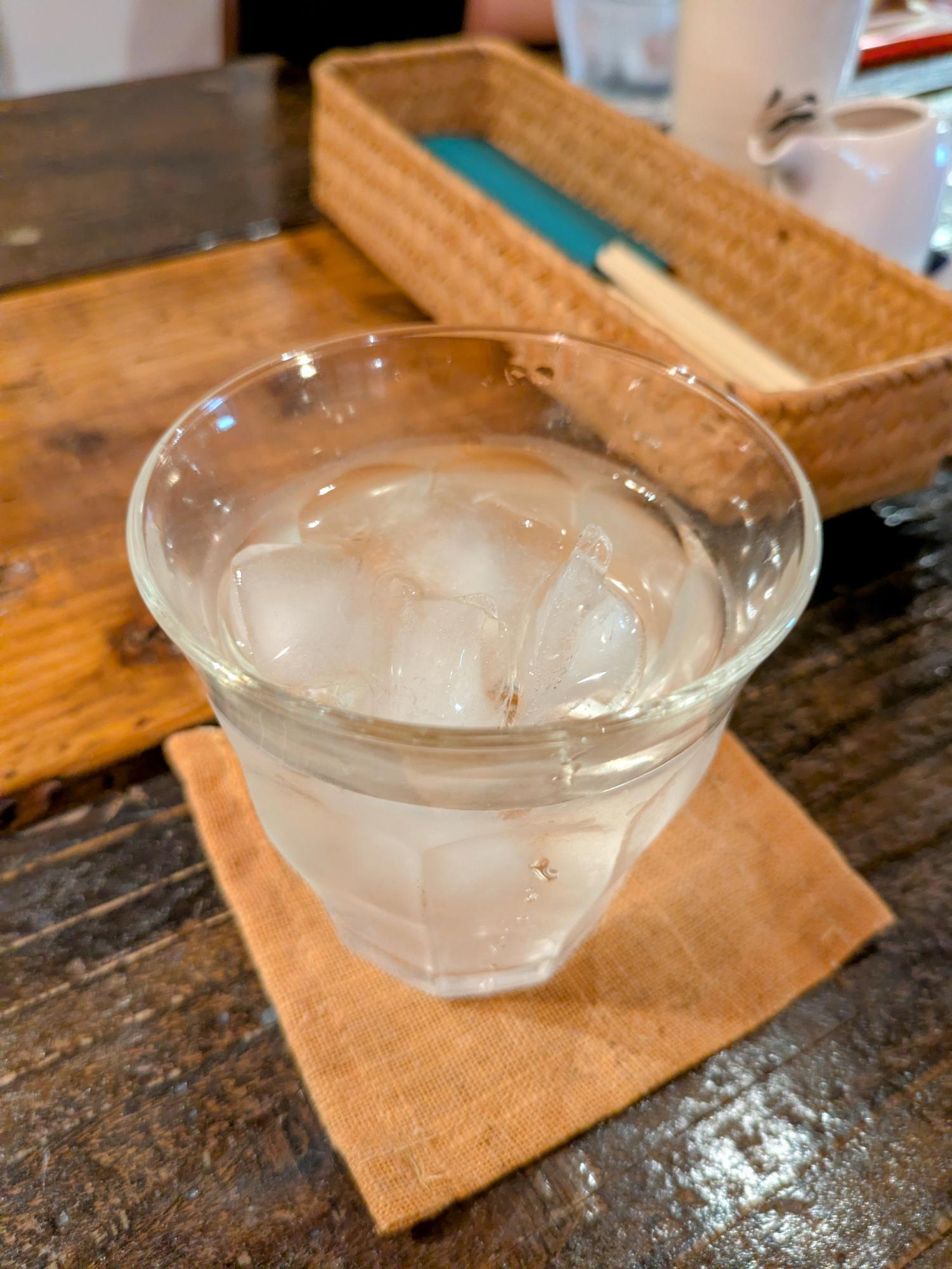 お水はセルフサービス