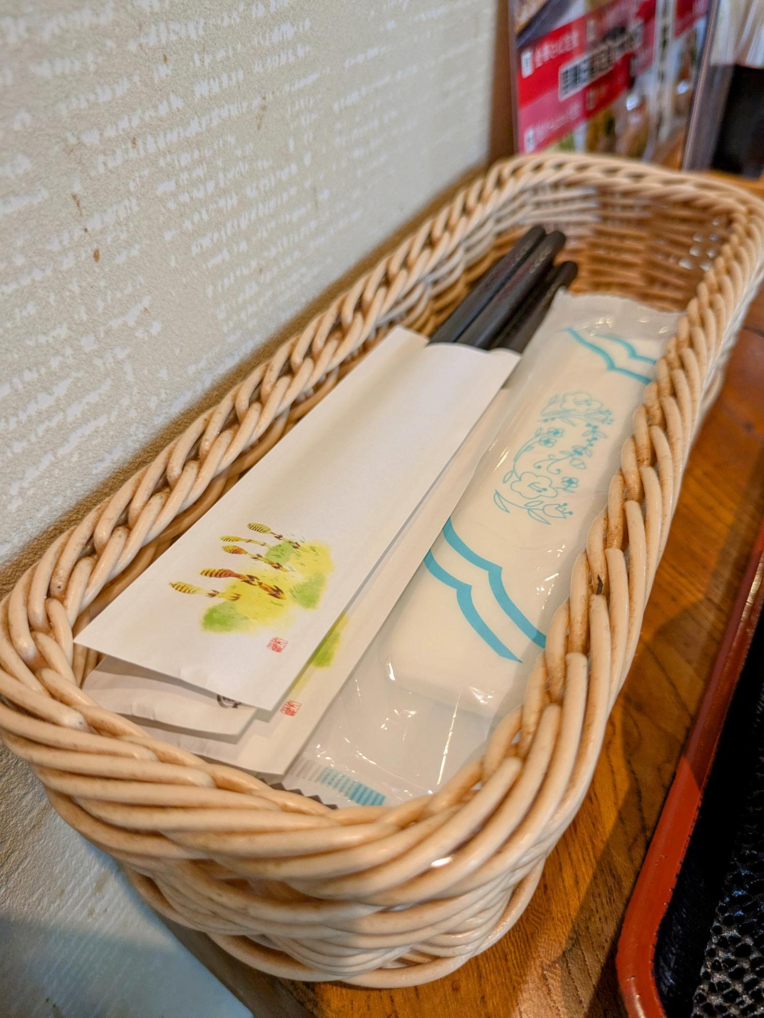 お手拭きとお箸