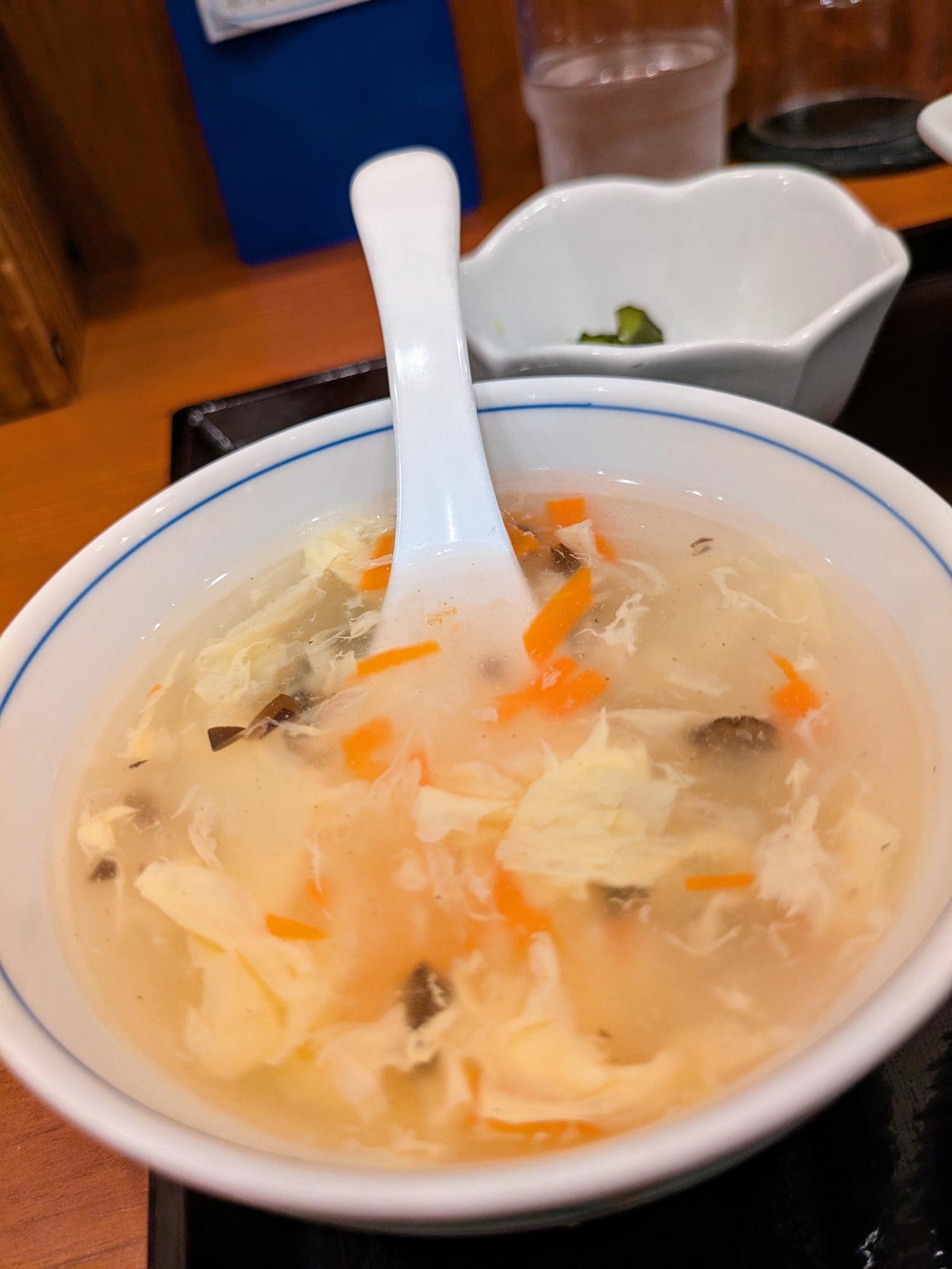 このスープも美味しい