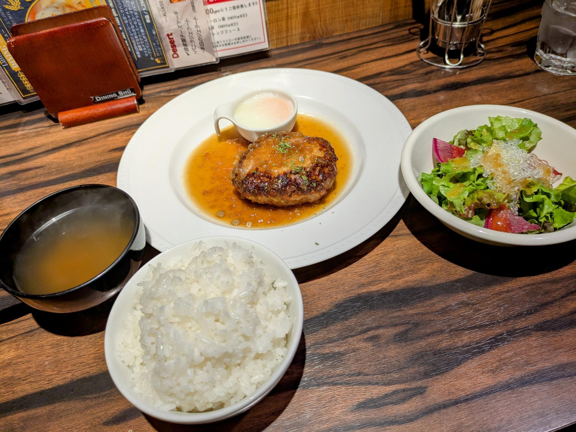 ランチメニューが揃いました