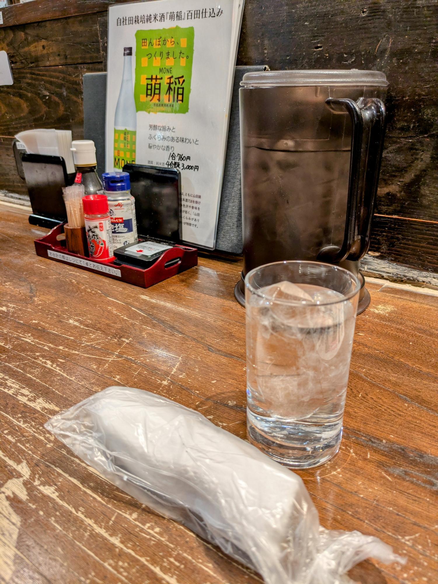 味のあるカウンター席