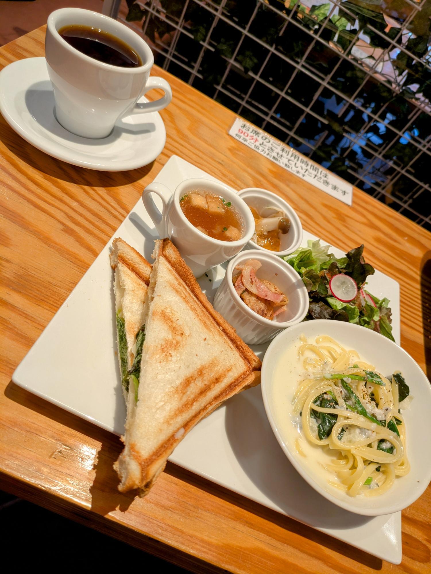 どれから食べよう