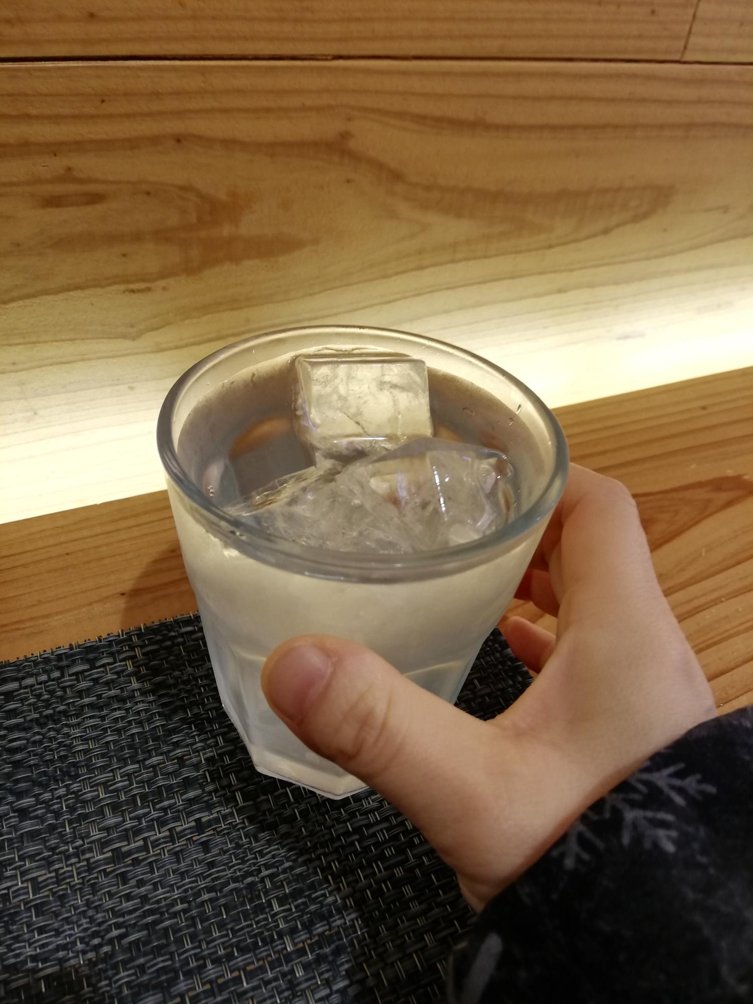 美味しいお水もいただきます