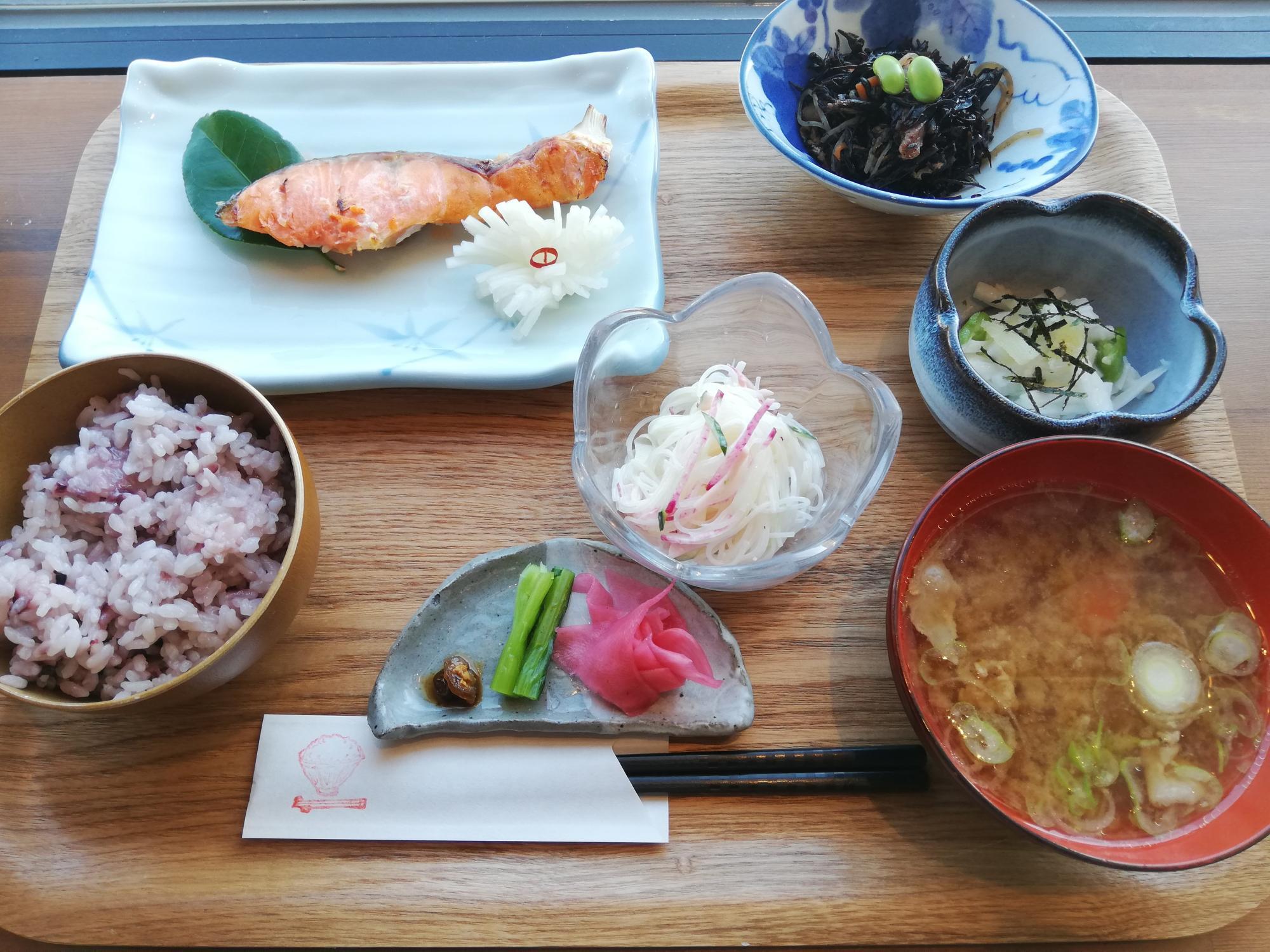 美味しそうな定食です