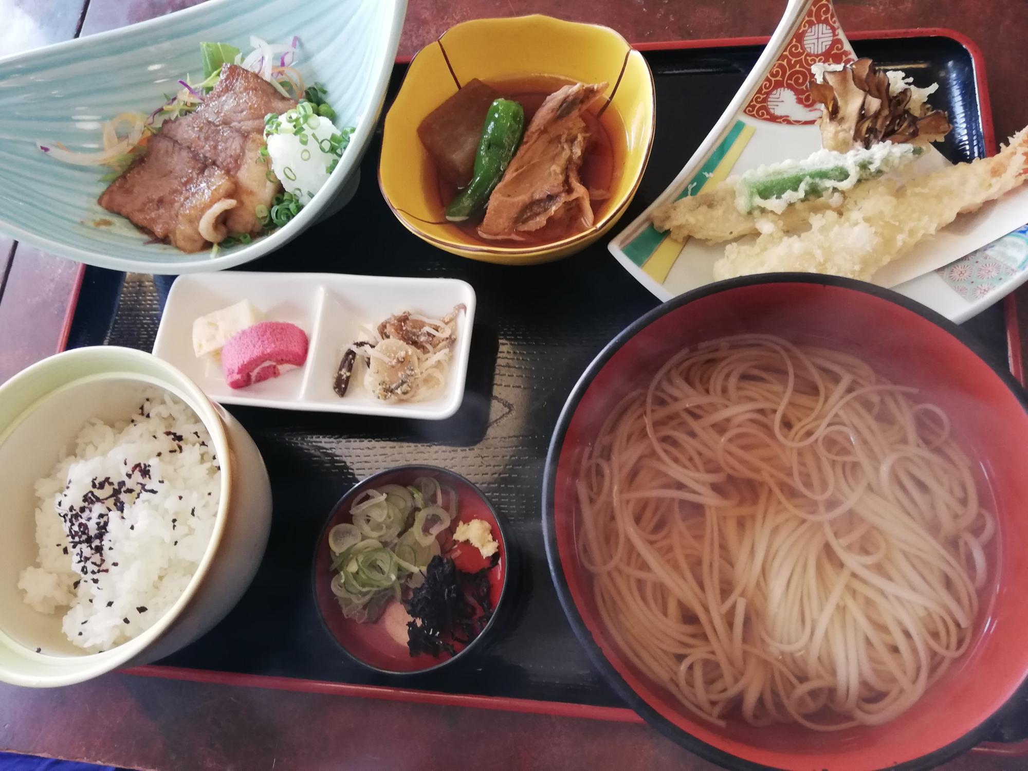 贅沢なお昼です