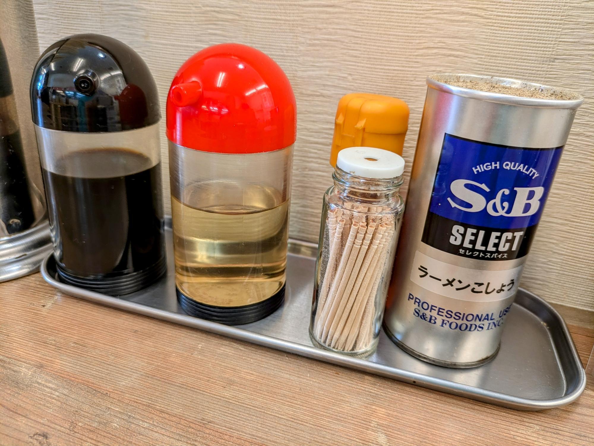 調味料もズラリ