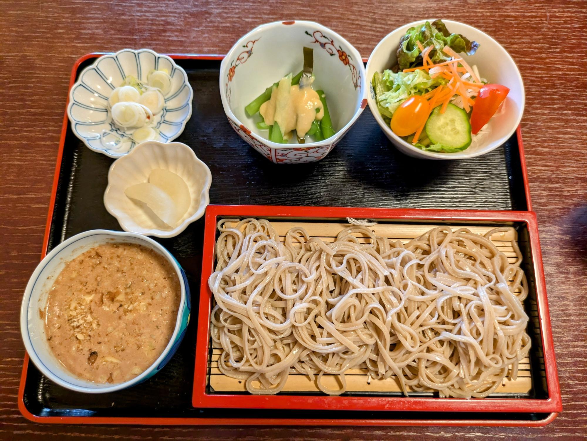 特製くるみダレのお蕎麦