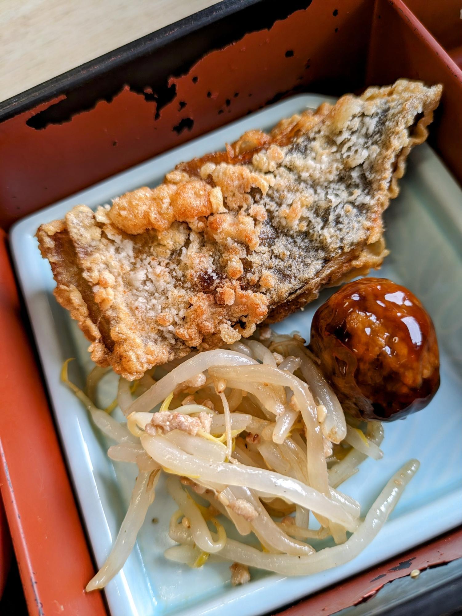 魚の唐揚げ