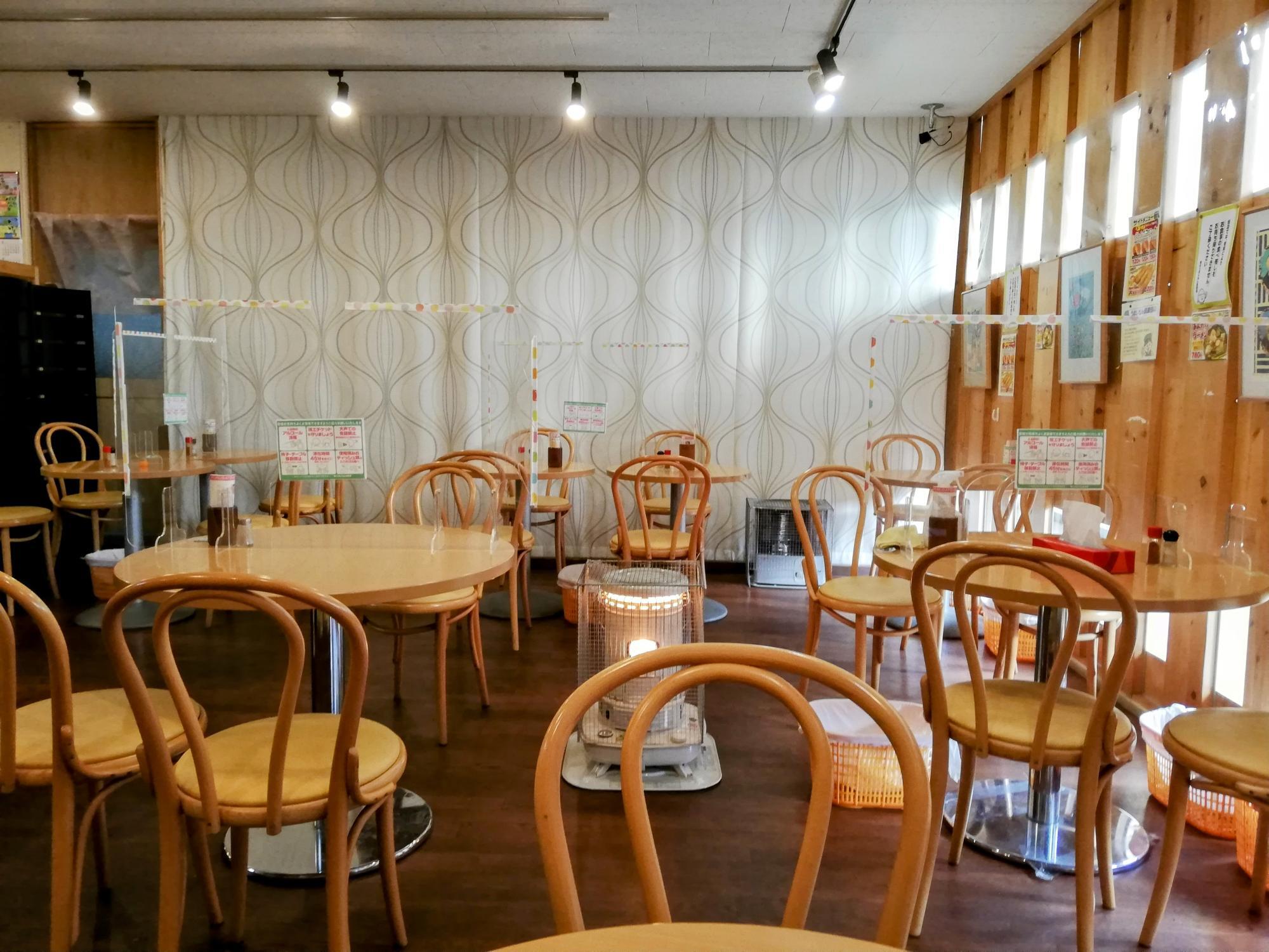 親しみがわく店内