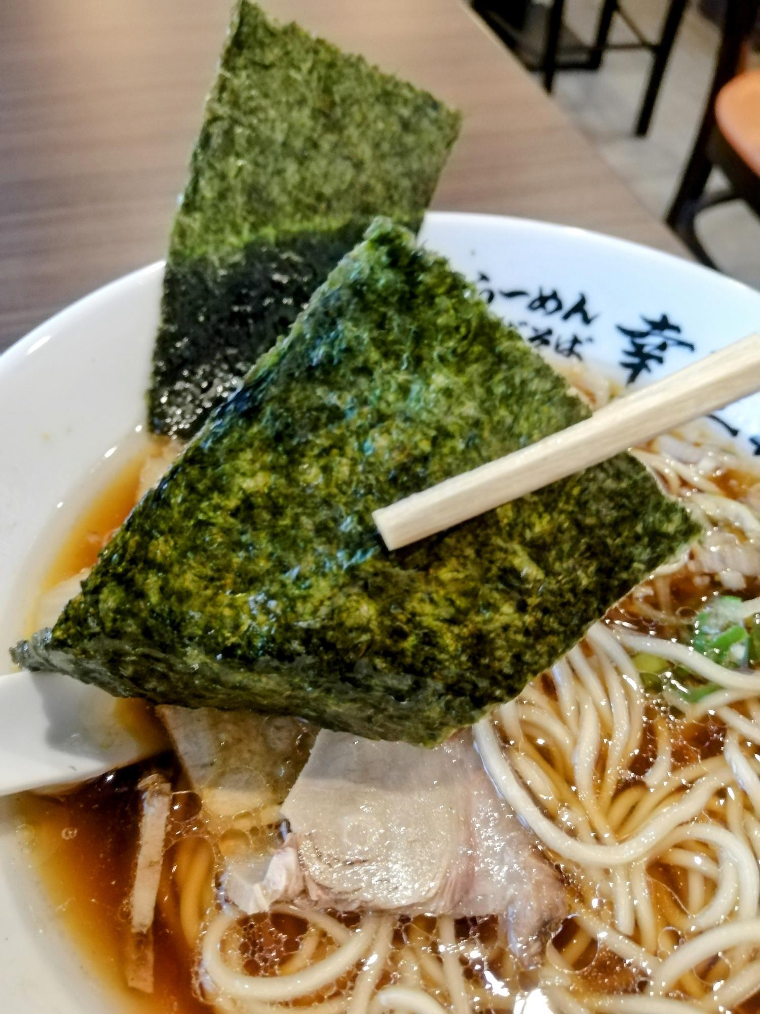 海苔も添えられてます
