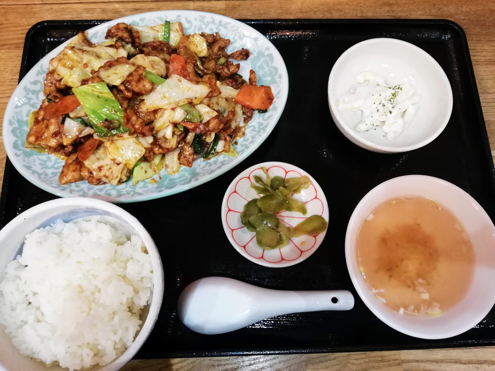 この定食は最高