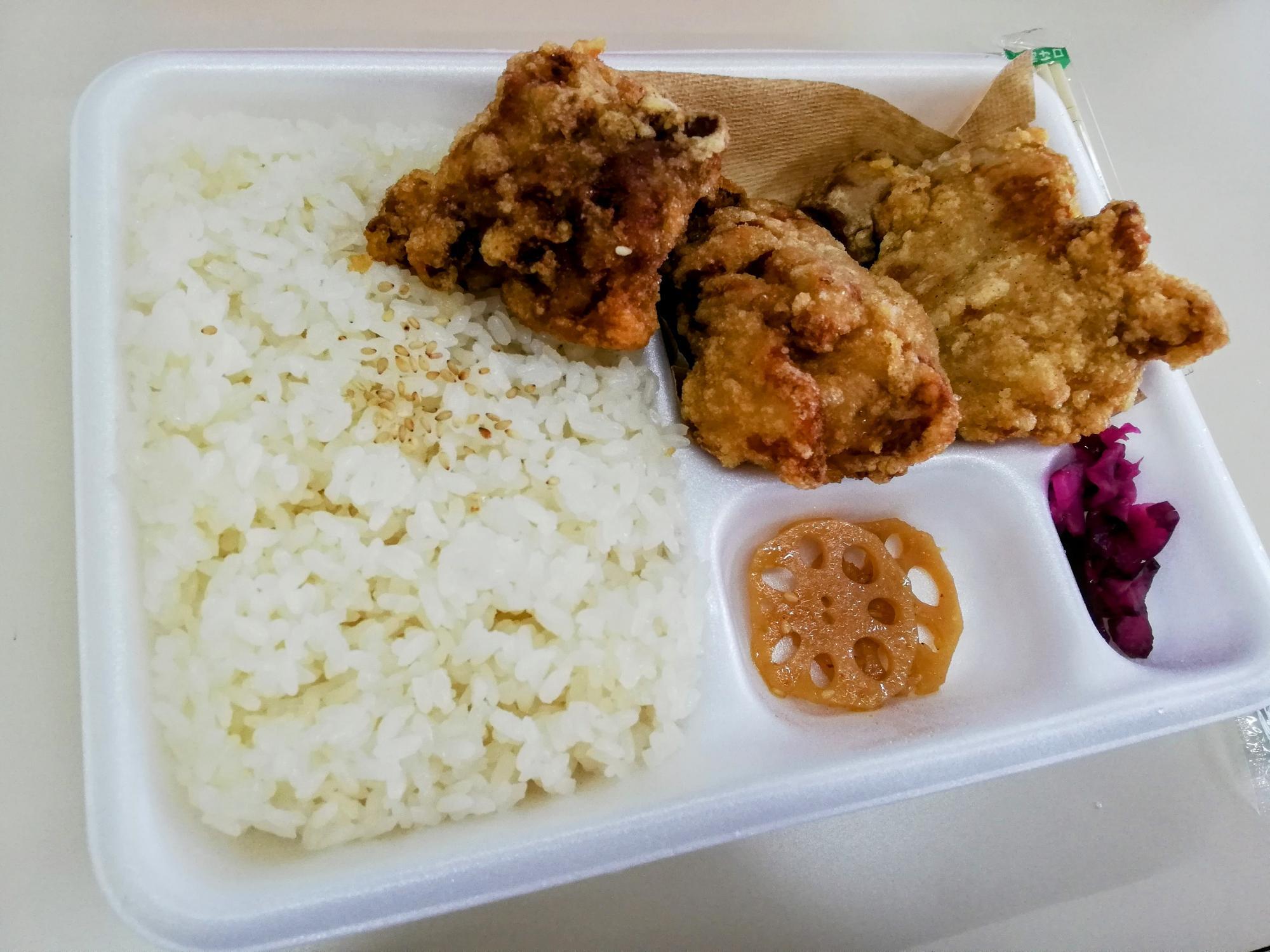ご飯は今回は並盛り
