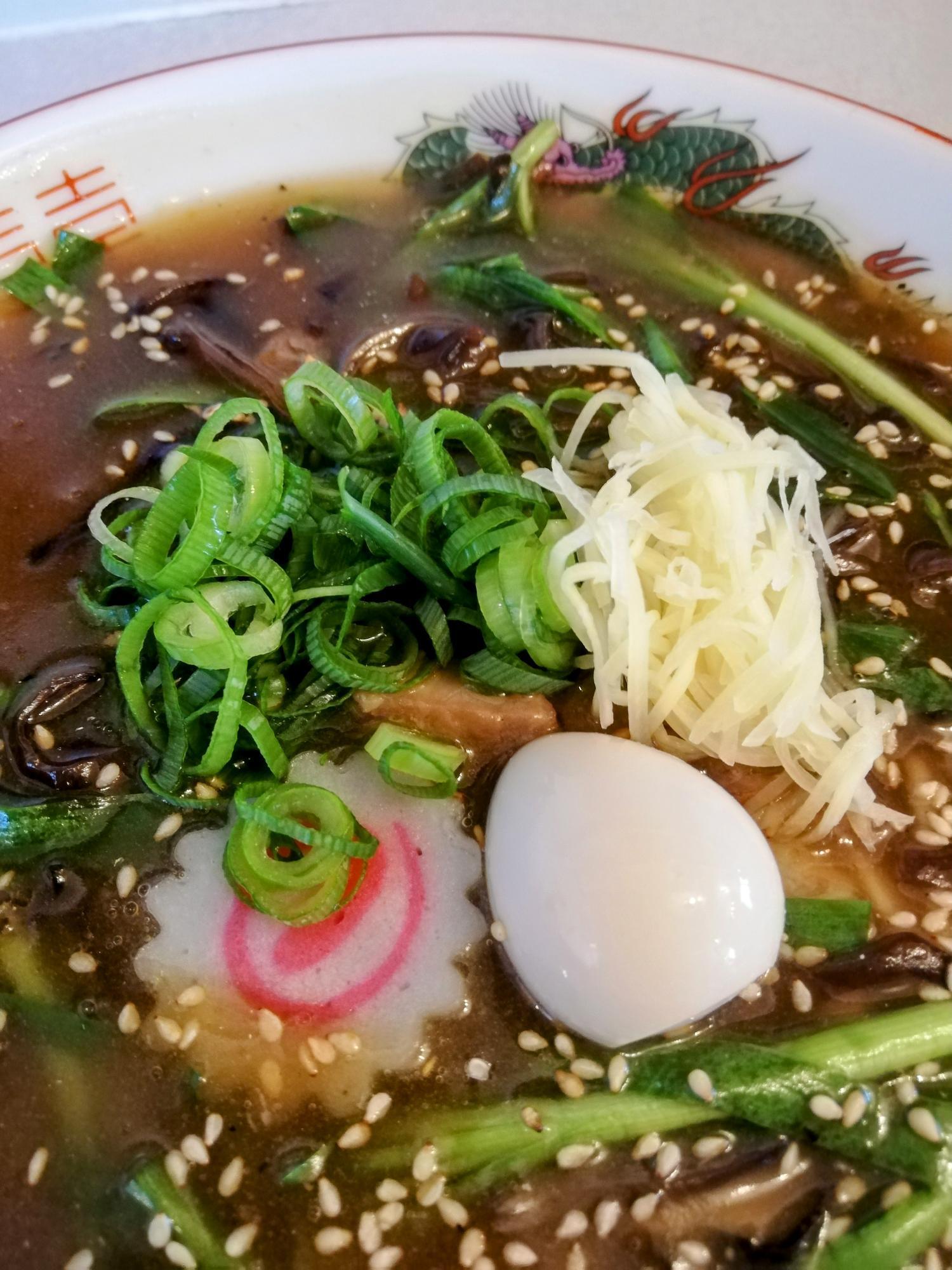 細かい薬味が嬉しい