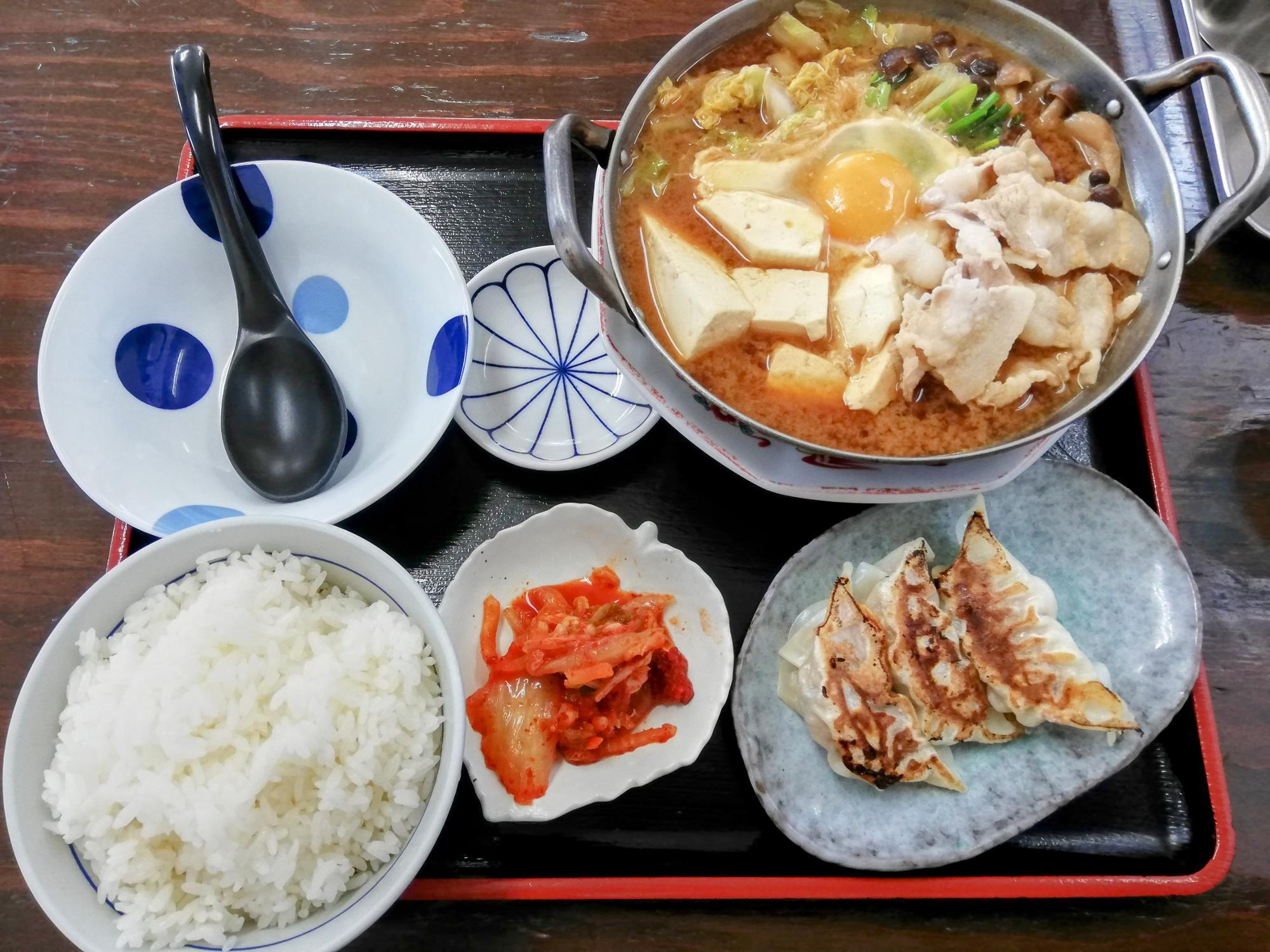 肉豆腐鍋定食