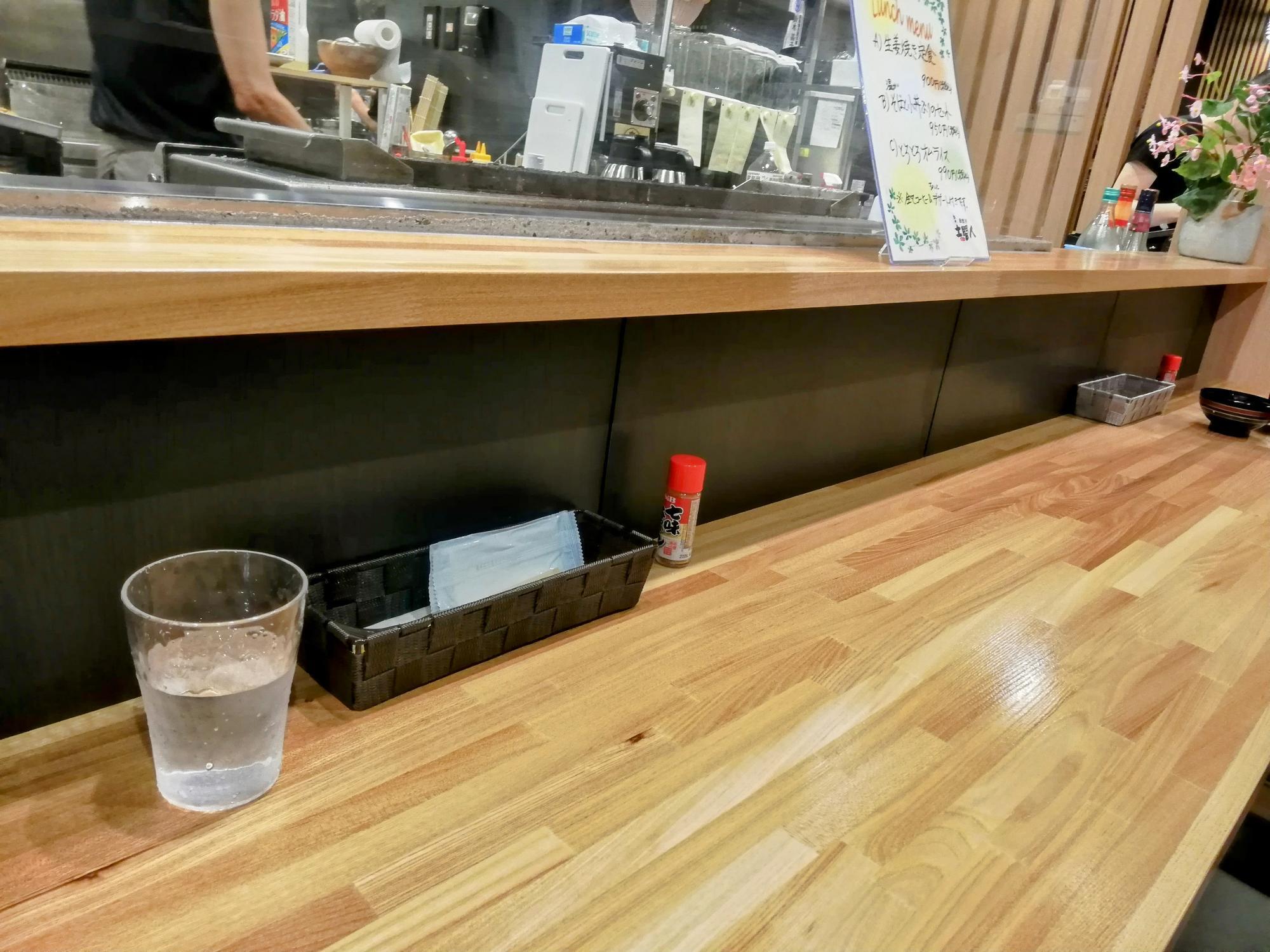 綺麗なカウンター席