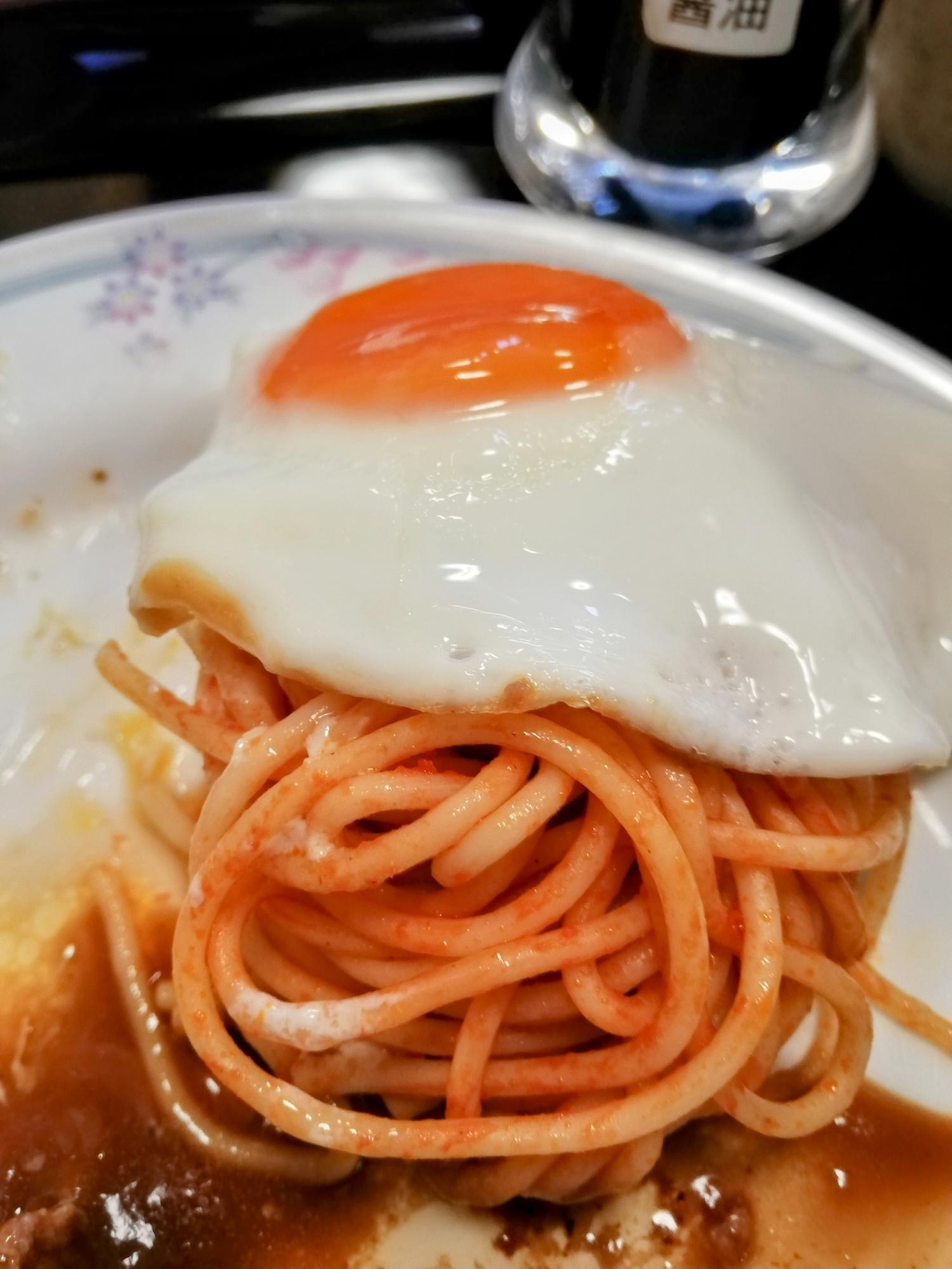 下からナポリタンが
