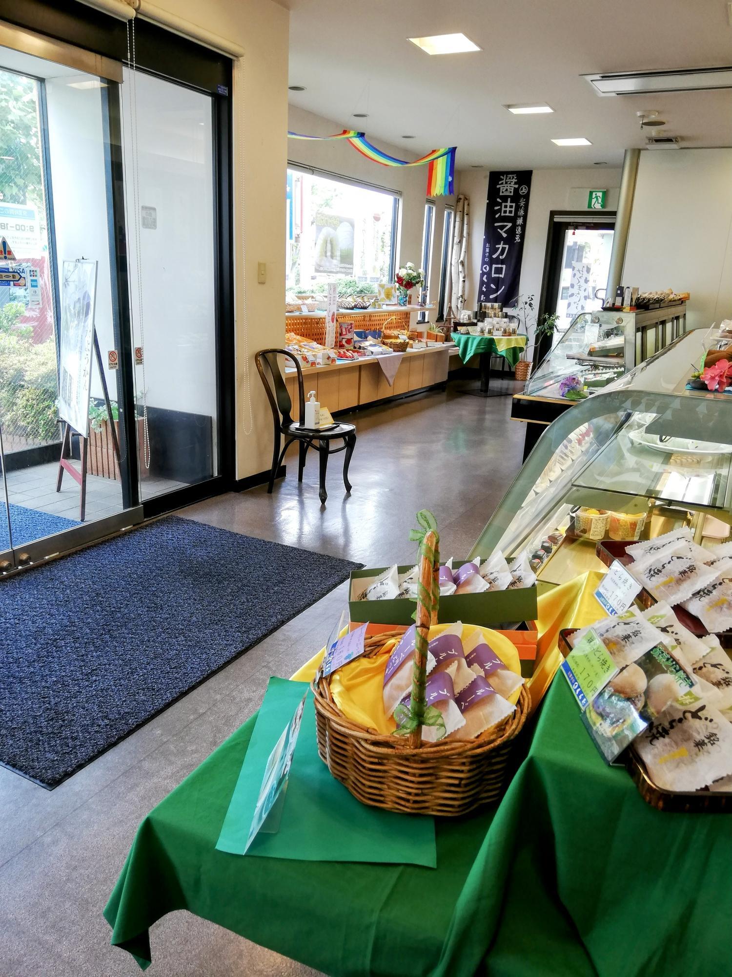 広く過ごしやすい店内