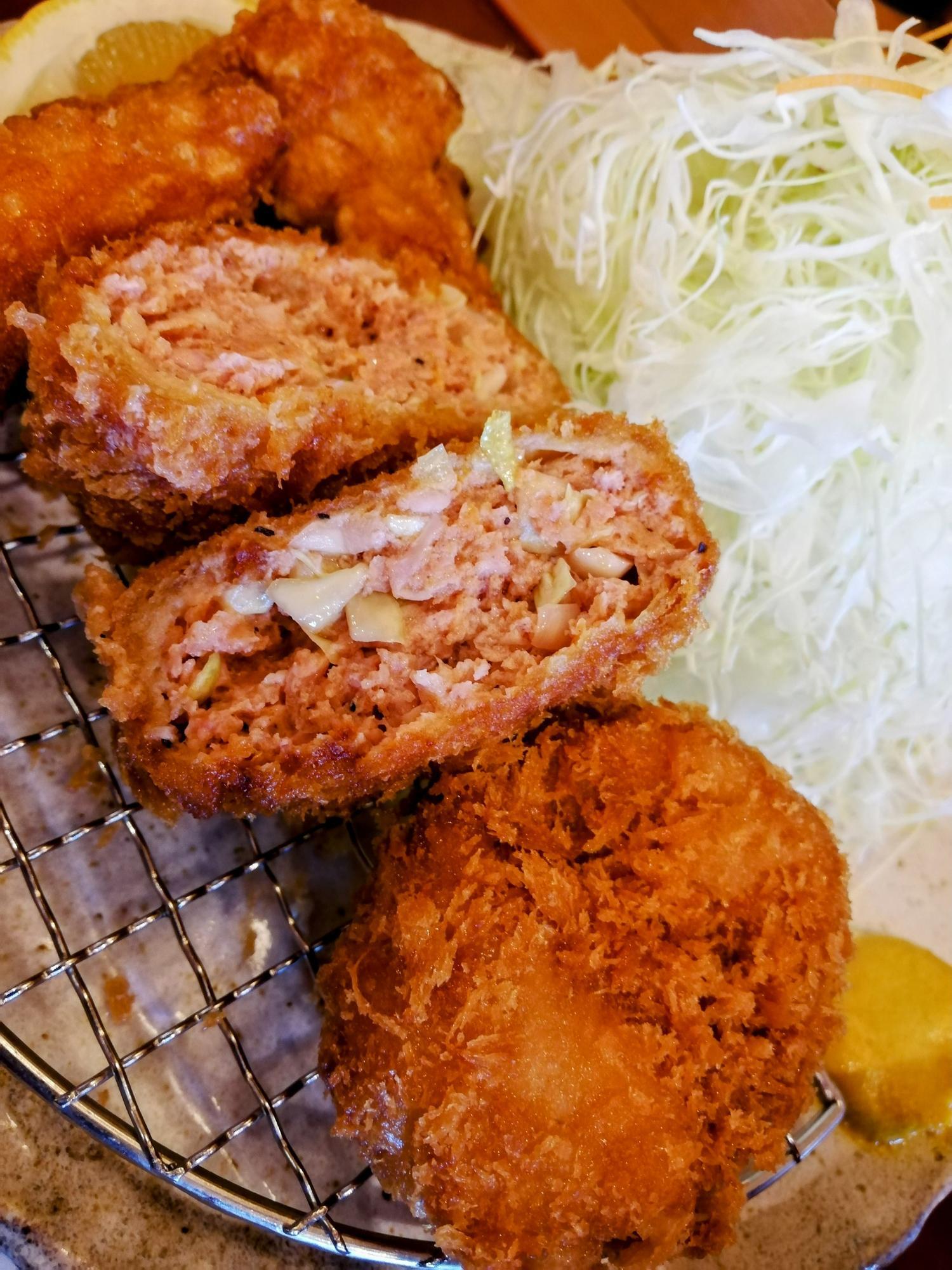 肉汁溢れるとんかつ達