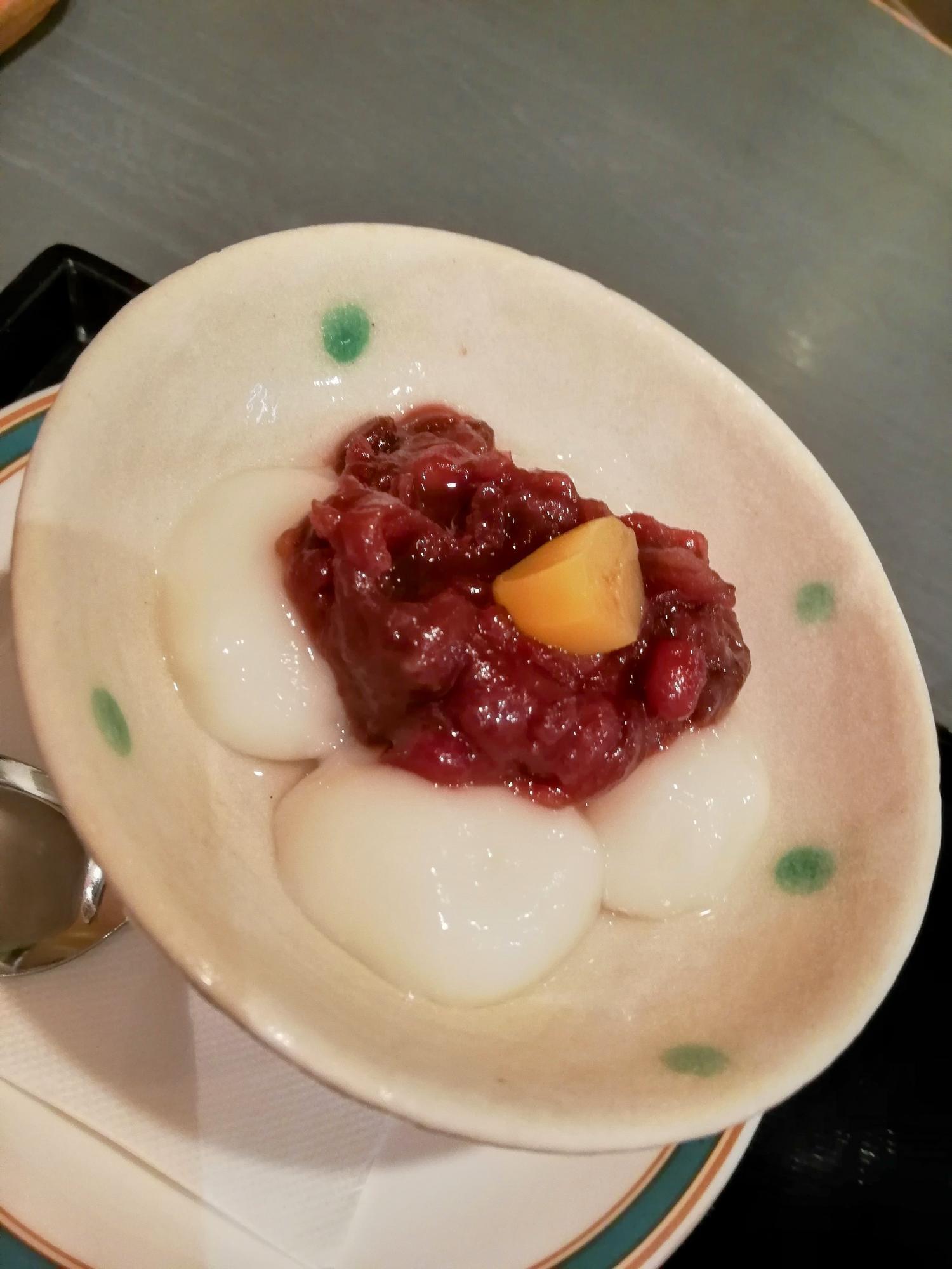デザートの白玉あんみつ