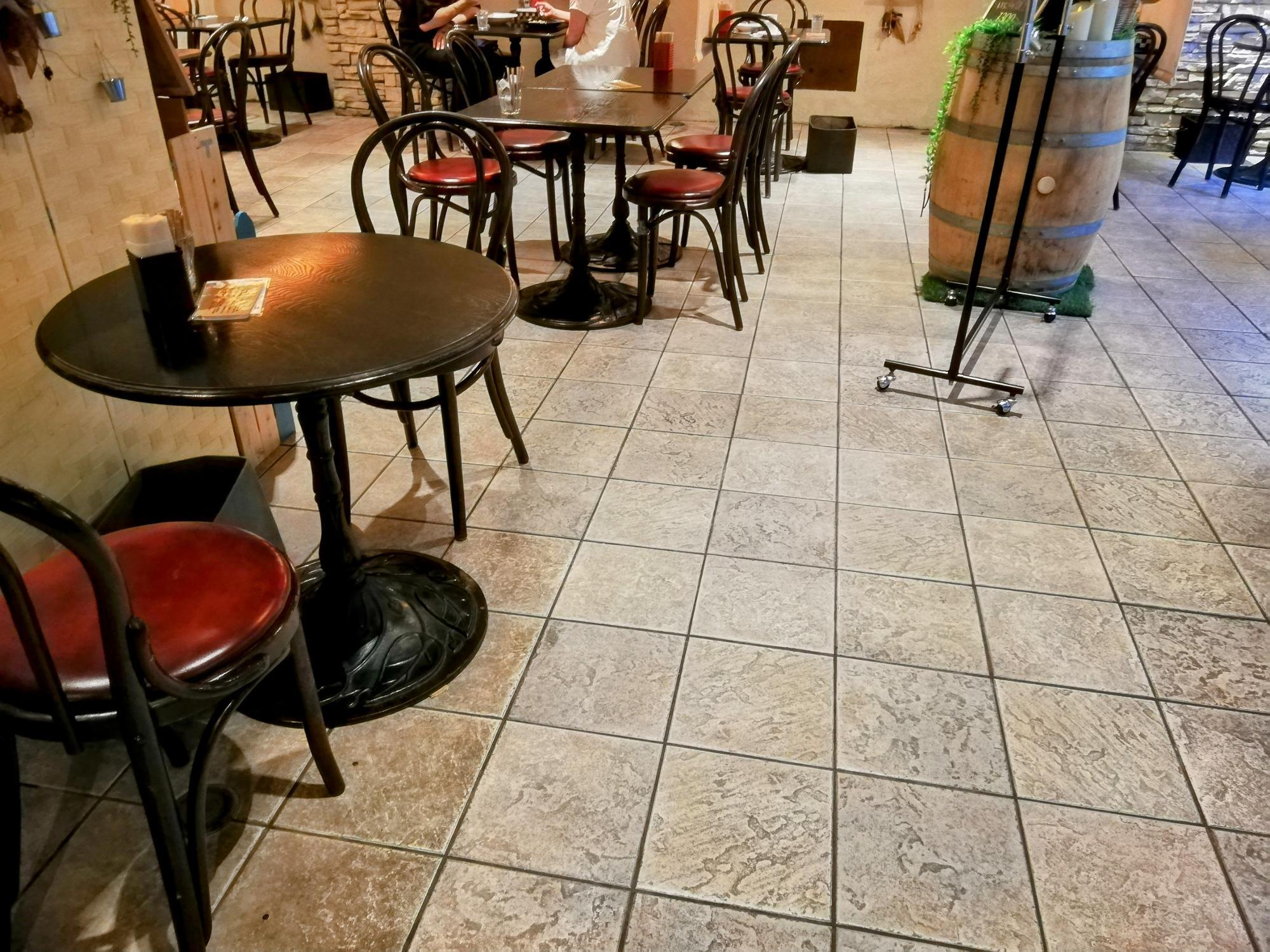 格好良い店内