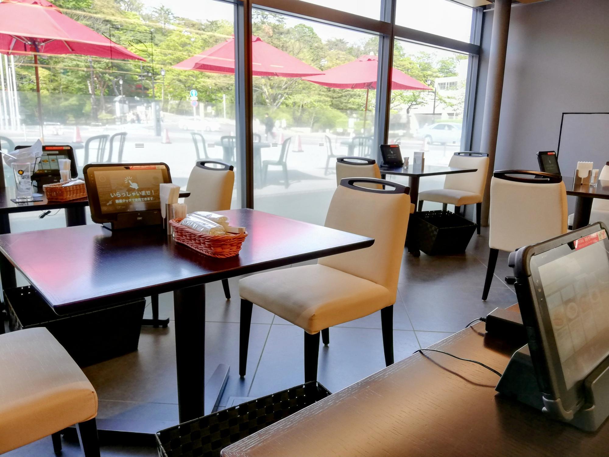 優雅なカフェレストラン