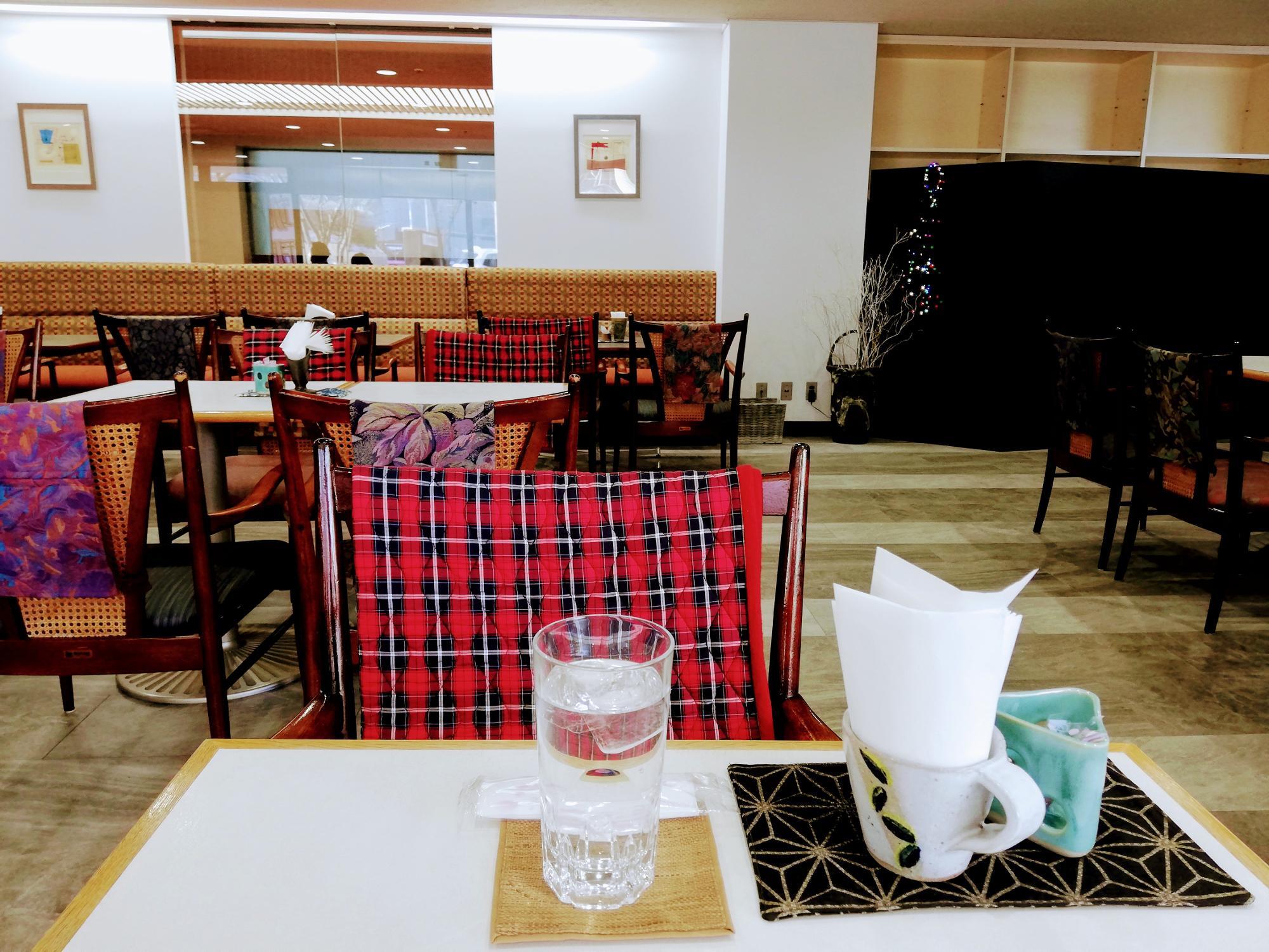 広々として素敵な店内です