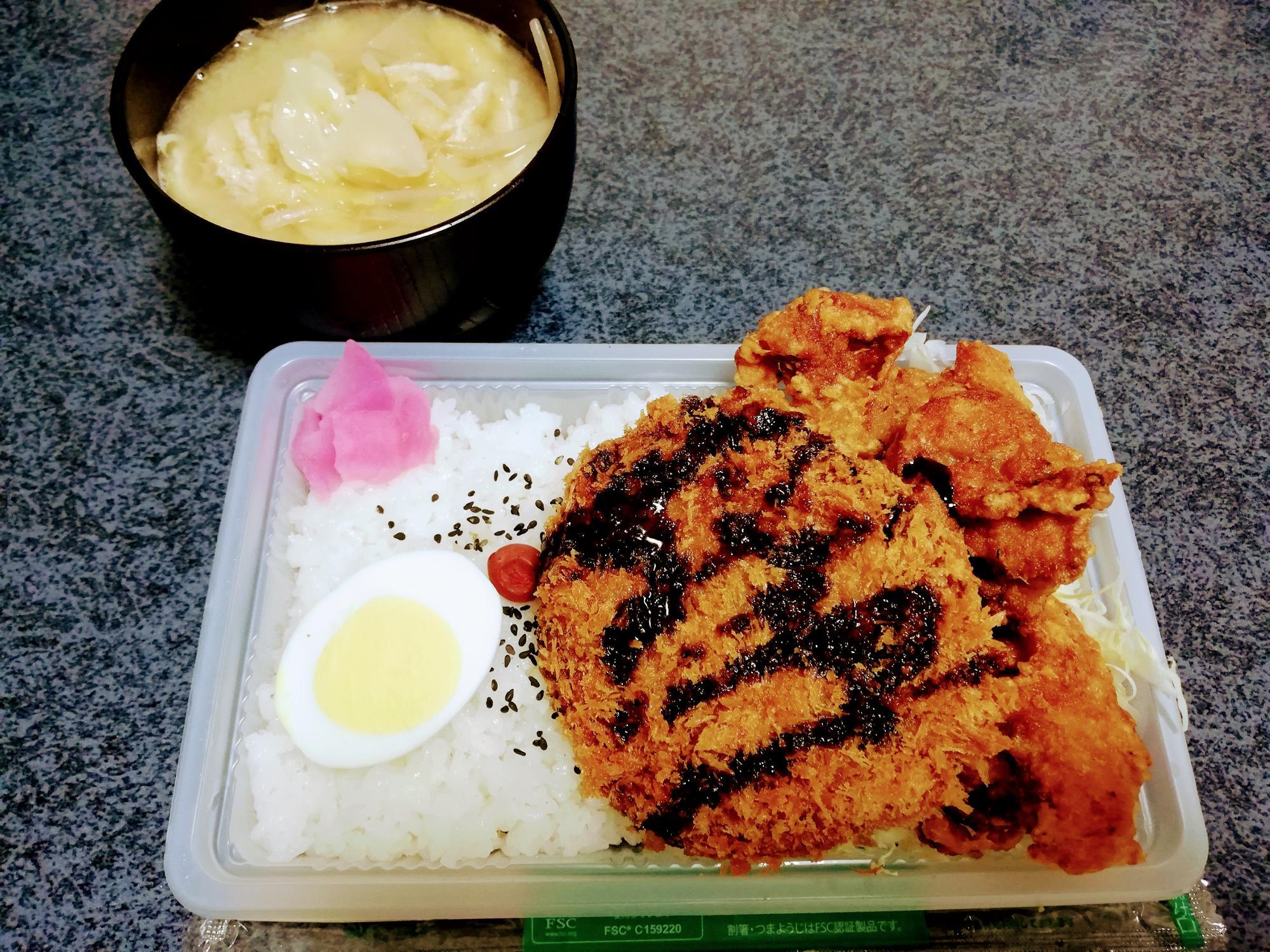 自作の味噌汁を添えて