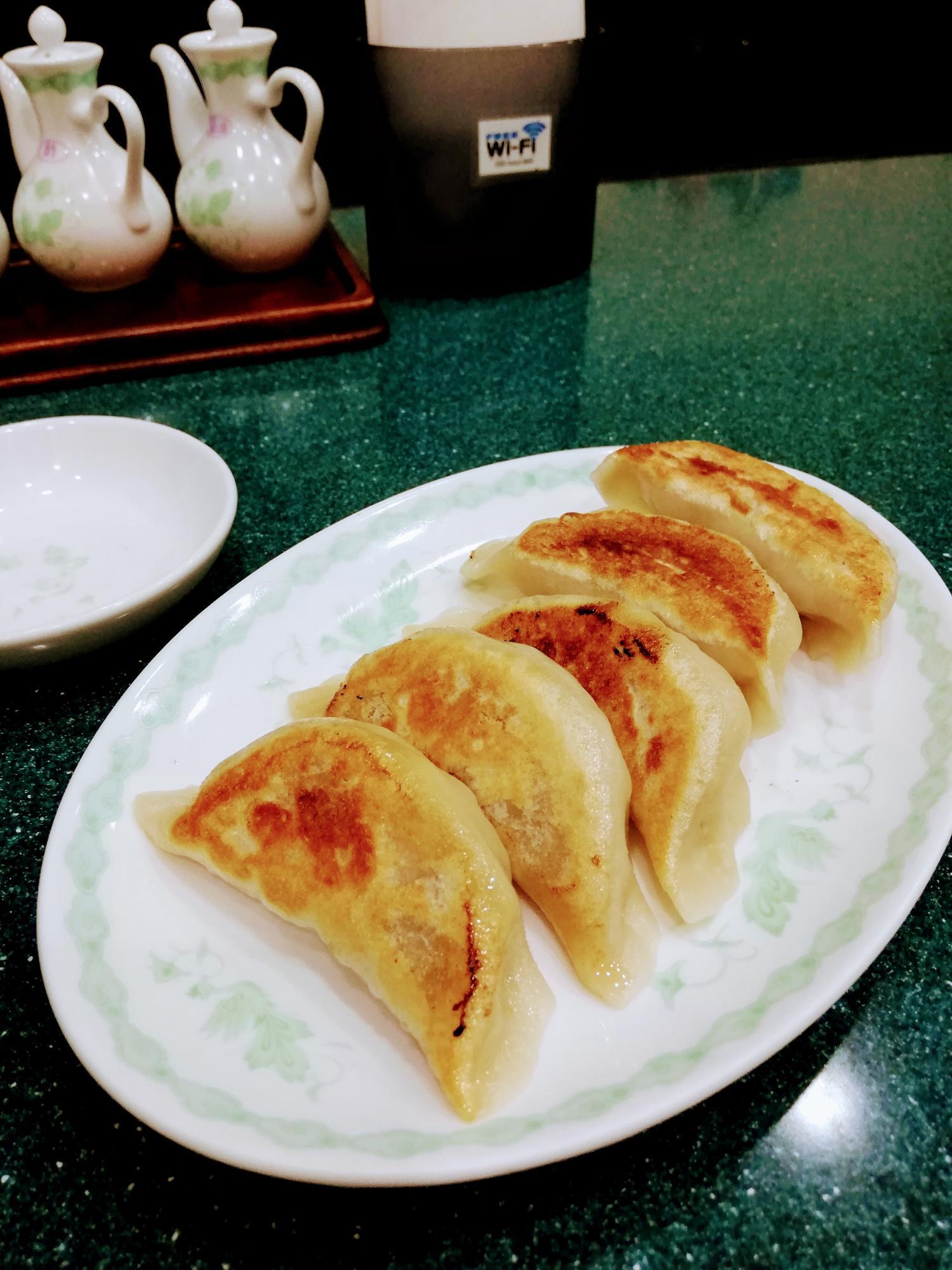 餃子も来ました