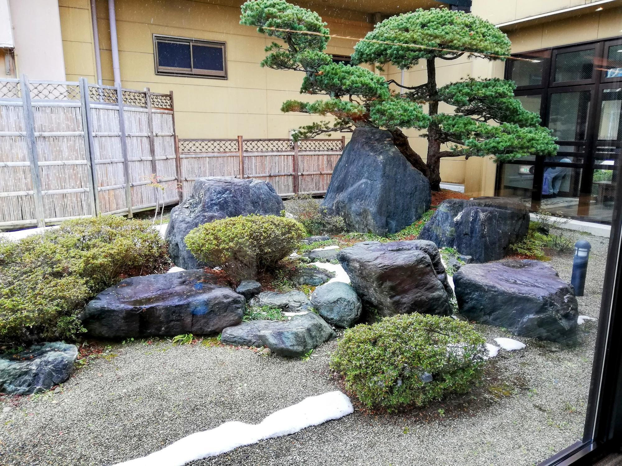 和の雰囲気が素敵なお庭