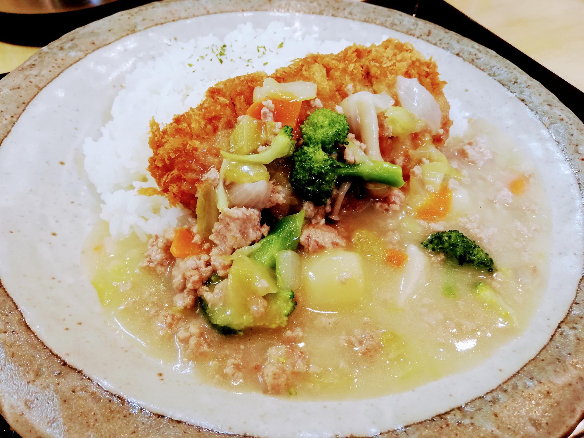 角度を変えても美しい